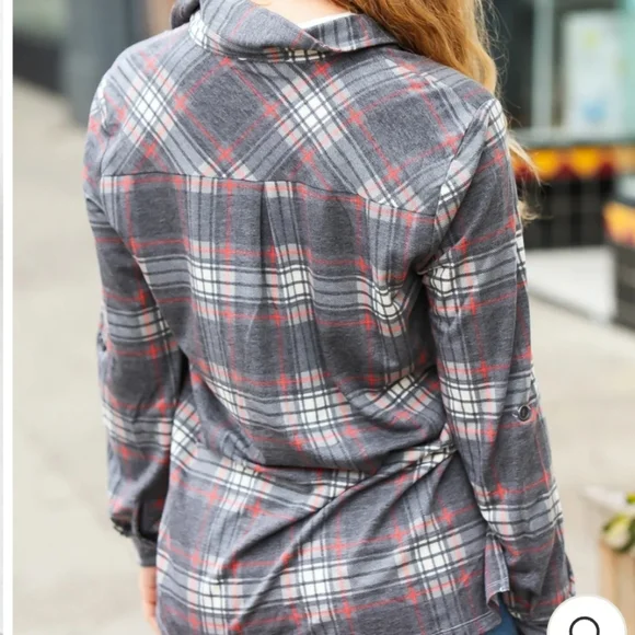 Women's Plaid Button Down Shirt - Picture 2 of 7